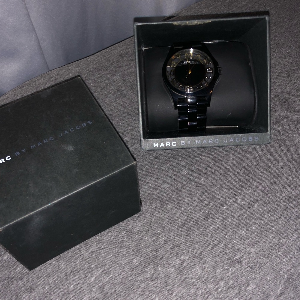 Marc Jacobs Acrylic Band woman’s watch